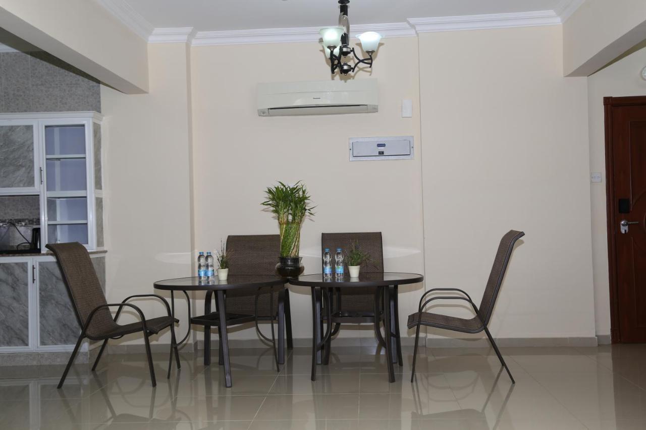 Jarzez Hotel Apartments Al Hail Seeb Buitenkant foto