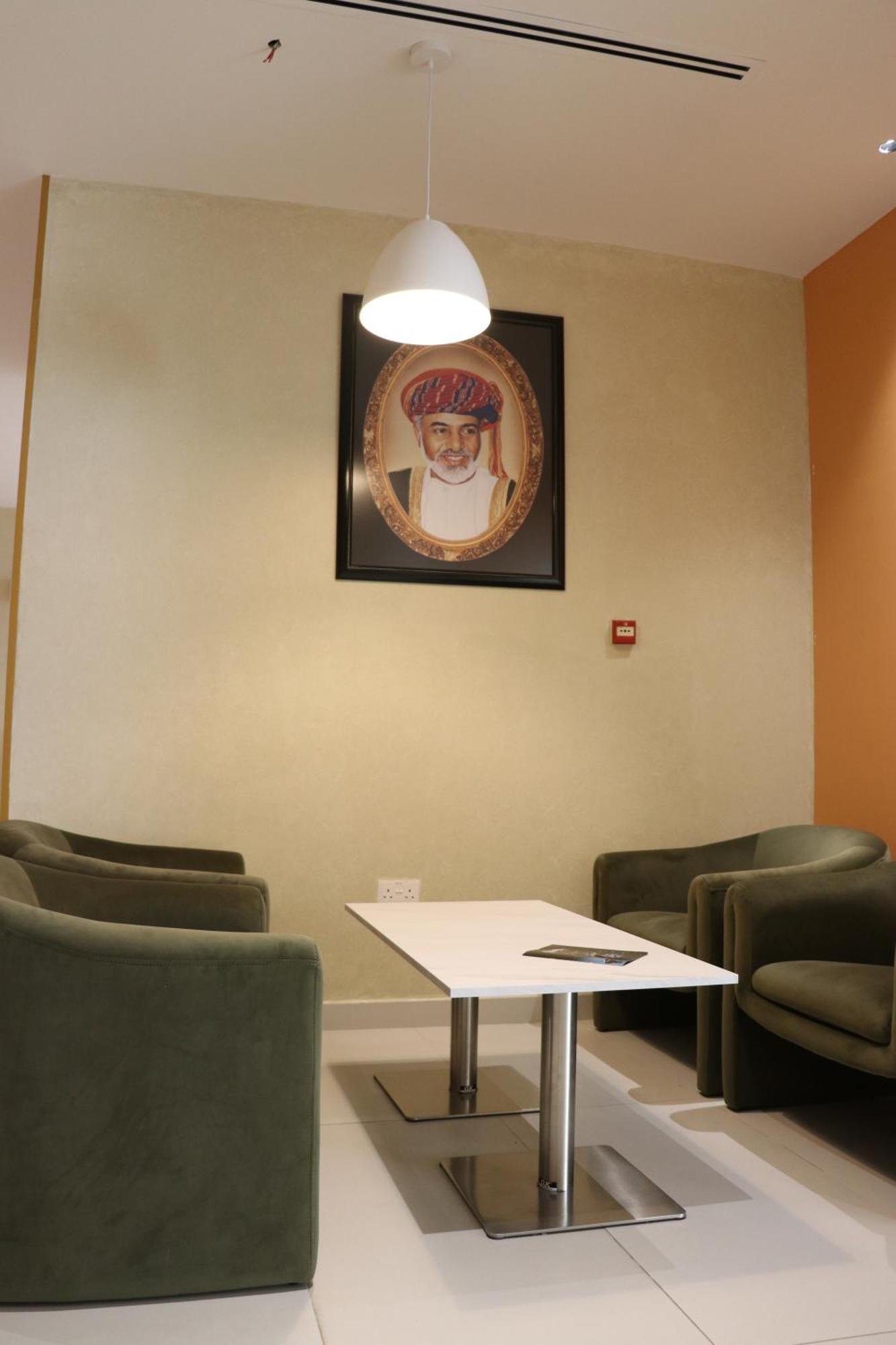 Jarzez Hotel Apartments Al Hail Seeb Buitenkant foto