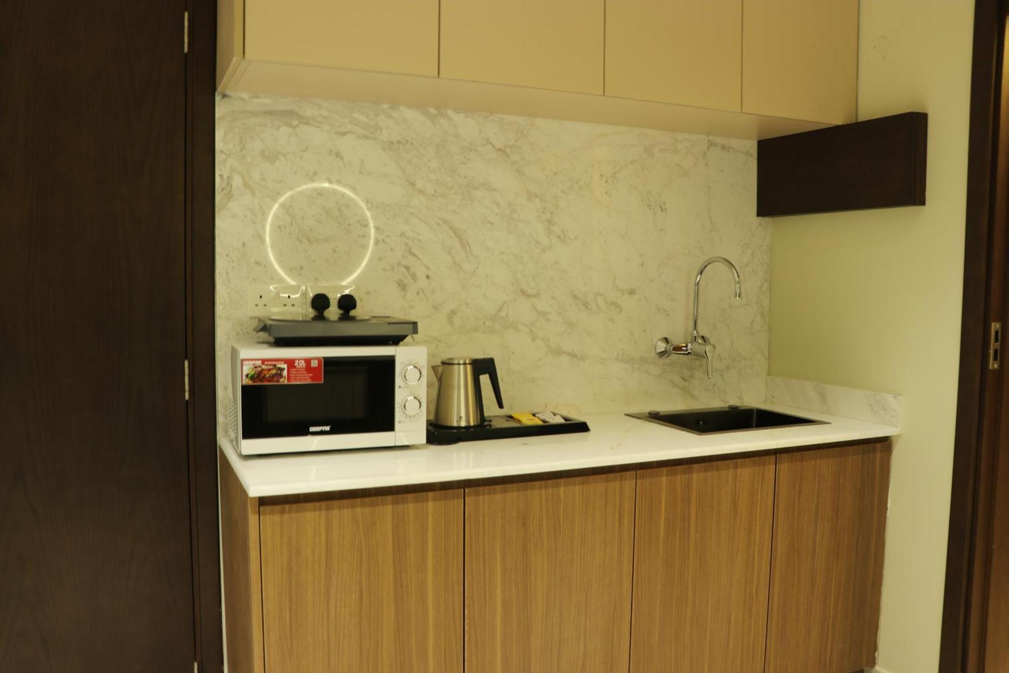 Jarzez Hotel Apartments Al Hail Seeb Buitenkant foto