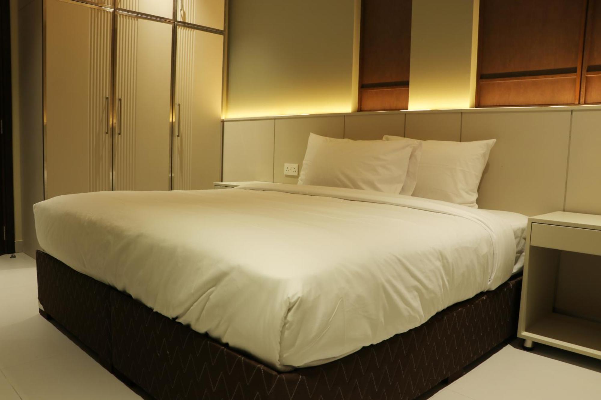 Jarzez Hotel Apartments Al Hail Seeb Buitenkant foto