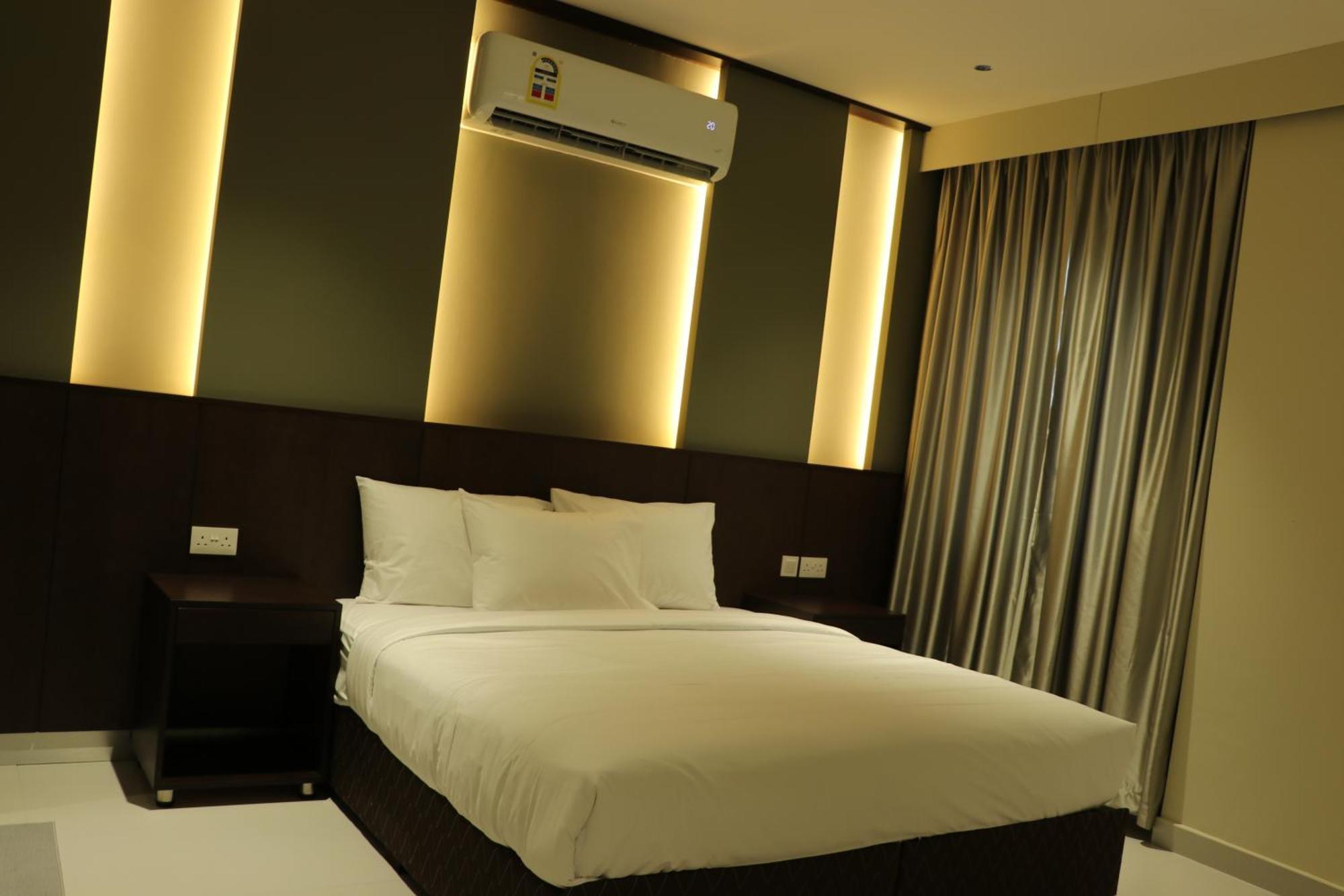 Jarzez Hotel Apartments Al Hail Seeb Buitenkant foto