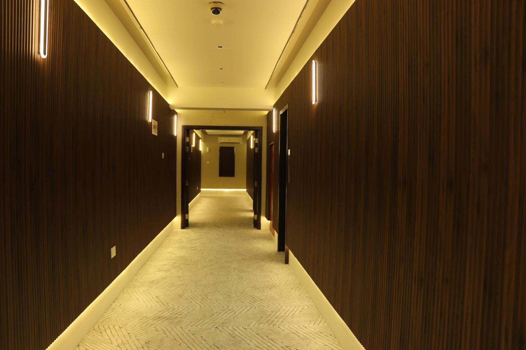 Jarzez Hotel Apartments Al Hail Seeb Buitenkant foto
